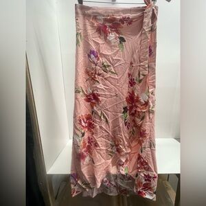 Chic Floral Maxi wrap Skirt in Soft Pink